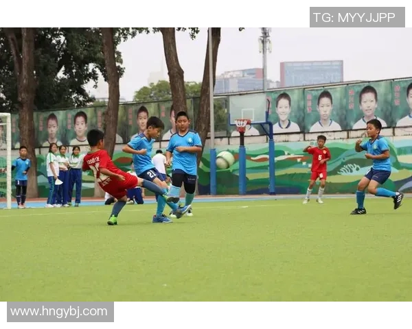 西安足球队的拼搏之路与冠军赛的荣耀时刻回顾 西安足球队的拼搏之路与冠军赛的荣耀时刻回顾