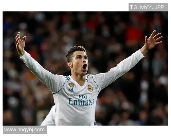 足球明星与模特的魅力碰撞帅照展现运动与时尚的完美结合 足球明星与模特的魅力碰撞帅照展现运动与时尚的完美结合