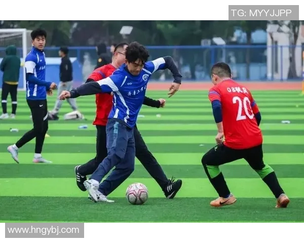 足球明星青春岁月精彩瞬间合集视频回顾他们的成长与辉煌时刻