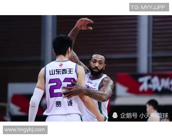 深入探讨上海羽毛球队近期表现及其对手状态的全面对比分析